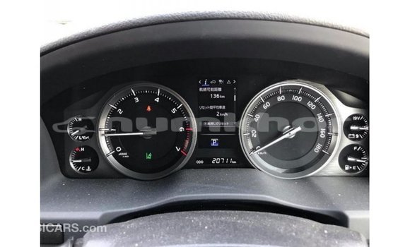 Buy Import Toyota Land Cruiser White Car in Import - Dubai in Bumthang Buy Import Toyota Land Cruiser White Car in Import - Dubai in Bumthang