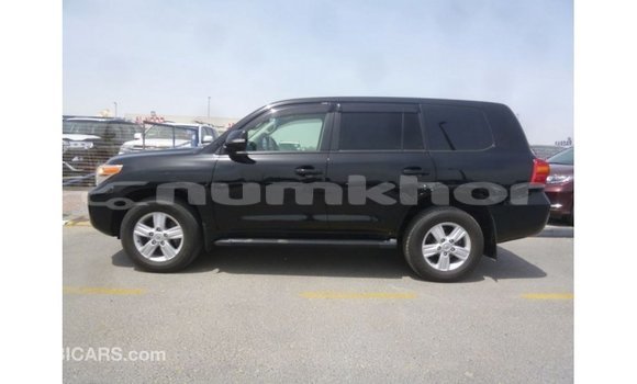 Buy Import Toyota Land Cruiser Black Car in Import - Dubai in Bumthang Buy Import Toyota Land Cruiser Black Car in Import - Dubai in Bumthang