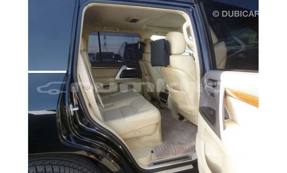 Buy Import Toyota Land Cruiser Black Car in Import - Dubai in Bumthang Buy Import Toyota Land Cruiser Black Car in Import - Dubai in Bumthang