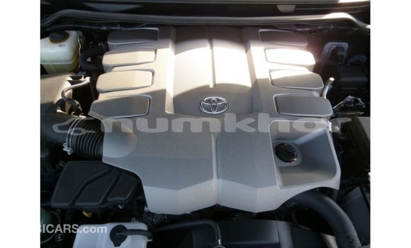 Buy Import Toyota Land Cruiser Black Car in Import - Dubai in Bumthang Buy Import Toyota Land Cruiser Black Car in Import - Dubai in Bumthang
