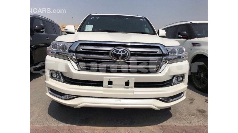 Big with watermark toyota land cruiser bumthang import dubai 2701