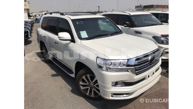 Big with watermark toyota land cruiser bumthang import dubai 2701