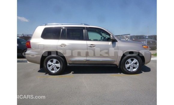 Buy Import Toyota Land Cruiser Other Car in Import - Dubai in Bumthang Buy Import Toyota Land Cruiser Other Car in Import - Dubai in Bumthang