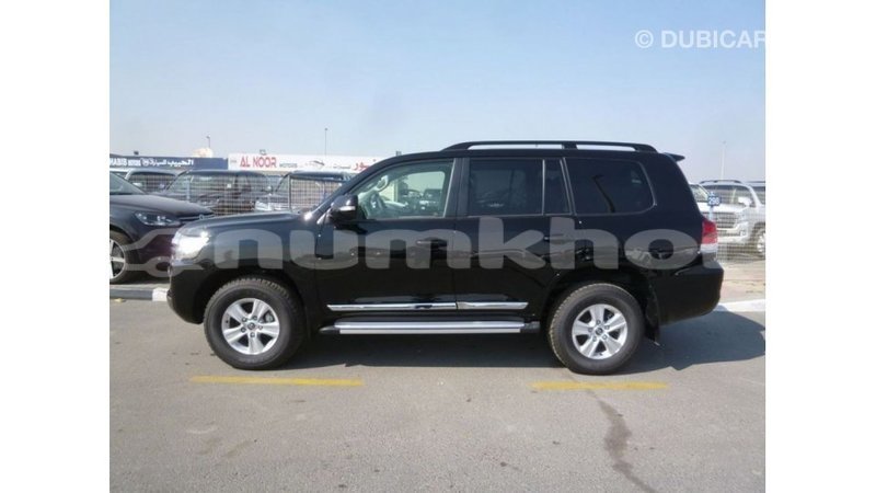 Big with watermark toyota land cruiser bumthang import dubai 2703