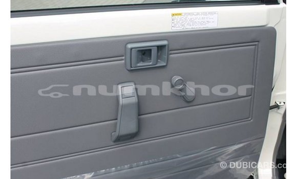 Buy Import Toyota Land Cruiser White Car in Import - Dubai in Bumthang Buy Import Toyota Land Cruiser White Car in Import - Dubai in Bumthang