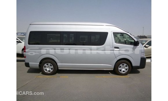 Buy Import Toyota Hiace Other Car in Import - Dubai in Bumthang Buy Import Toyota Hiace Other Car in Import - Dubai in Bumthang