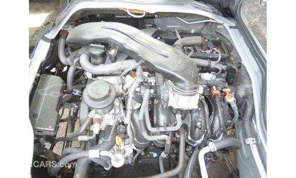 Buy Import Toyota Hiace Other Car in Import - Dubai in Bumthang Buy Import Toyota Hiace Other Car in Import - Dubai in Bumthang