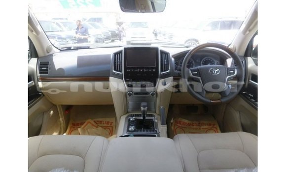 Buy Import Toyota Land Cruiser Black Car in Import - Dubai in Bumthang Buy Import Toyota Land Cruiser Black Car in Import - Dubai in Bumthang