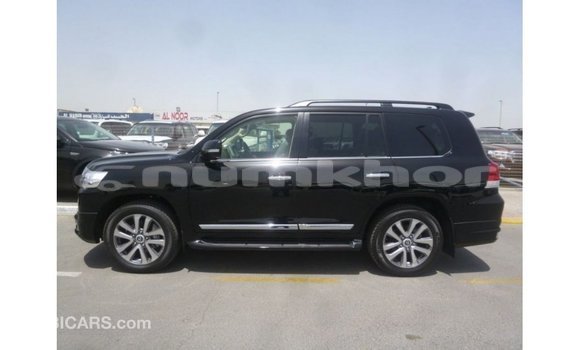 Buy Import Toyota Land Cruiser Black Car in Import - Dubai in Bumthang Buy Import Toyota Land Cruiser Black Car in Import - Dubai in Bumthang