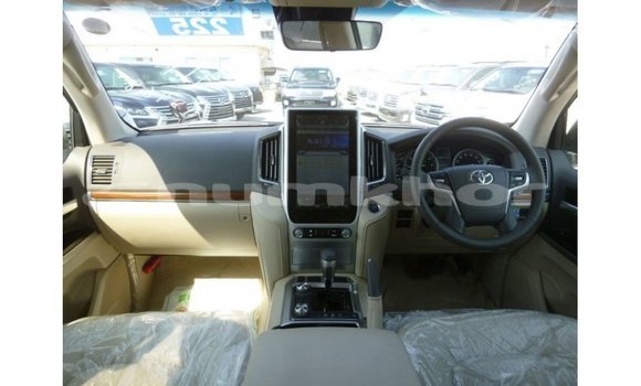 Buy Import Toyota Land Cruiser Brown Car in Import - Dubai in Bumthang Buy Import Toyota Land Cruiser Brown Car in Import - Dubai in Bumthang