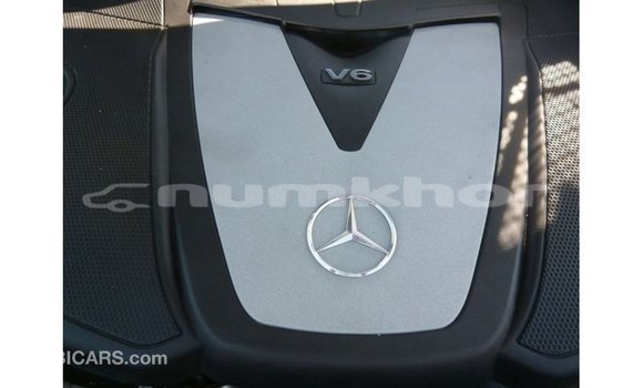 Buy Import Mercedes-Benz 190 White Car in Import - Dubai in Bumthang Buy Import Mercedes-Benz 190 White Car in Import - Dubai in Bumthang