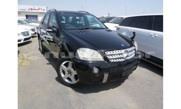 Buy Import Mercedes-Benz 190 Black Car in Import - Dubai in Bumthang Buy Import Mercedes-Benz 190 Black Car in Import - Dubai in Bumthang