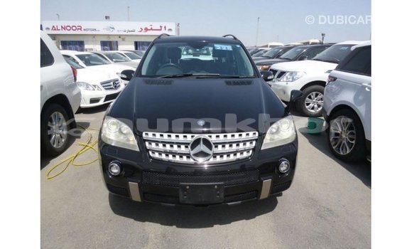 Buy Import Mercedes-Benz 190 Black Car in Import - Dubai in Bumthang Buy Import Mercedes-Benz 190 Black Car in Import - Dubai in Bumthang