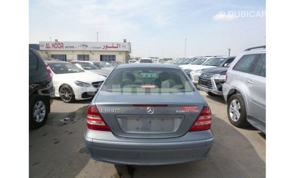 Buy Import Mercedes-Benz 190 Blue Car in Import - Dubai in Bumthang Buy Import Mercedes-Benz 190 Blue Car in Import - Dubai in Bumthang