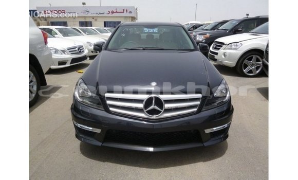 Buy Import Mercedes-Benz 190 Black Car in Import - Dubai in Bumthang Buy Import Mercedes-Benz 190 Black Car in Import - Dubai in Bumthang