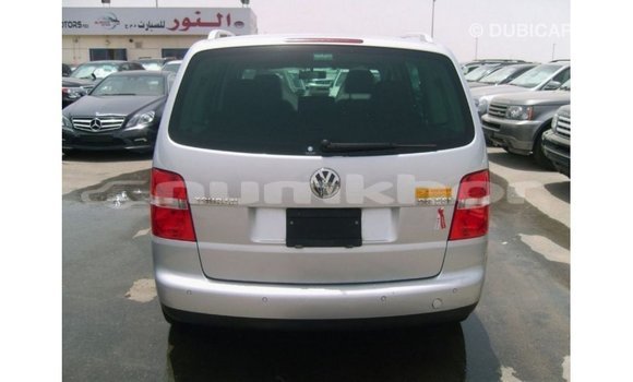 Buy Import Volkswagen Touran Other Car in Import - Dubai in Bumthang Buy Import Volkswagen Touran Other Car in Import - Dubai in Bumthang