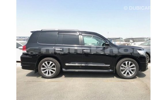 Buy Import Toyota Land Cruiser Black Car in Import - Dubai in Bumthang Buy Import Toyota Land Cruiser Black Car in Import - Dubai in Bumthang