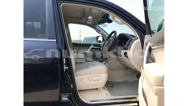 Big with watermark toyota land cruiser bumthang import dubai 2730