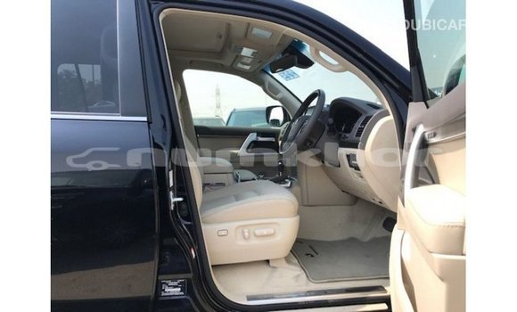 Buy Import Toyota Land Cruiser Black Car in Import - Dubai in Bumthang Buy Import Toyota Land Cruiser Black Car in Import - Dubai in Bumthang