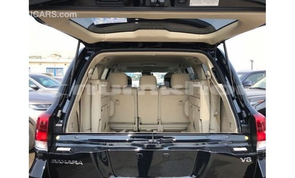 Buy Import Toyota Land Cruiser Black Car in Import - Dubai in Bumthang Buy Import Toyota Land Cruiser Black Car in Import - Dubai in Bumthang