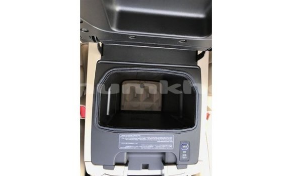 Buy Import Toyota Land Cruiser Black Car in Import - Dubai in Bumthang Buy Import Toyota Land Cruiser Black Car in Import - Dubai in Bumthang