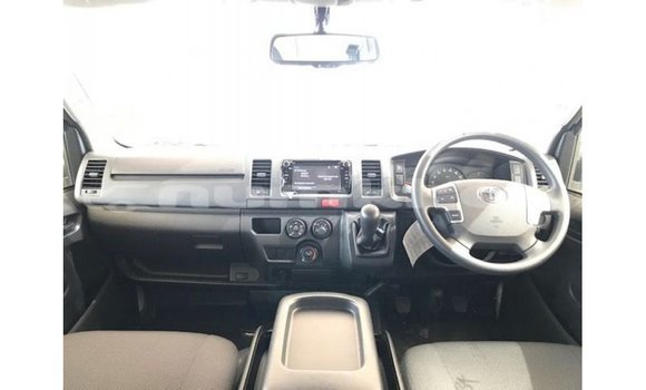 Buy Import Toyota Hiace White Car in Import - Dubai in Bumthang Buy Import Toyota Hiace White Car in Import - Dubai in Bumthang