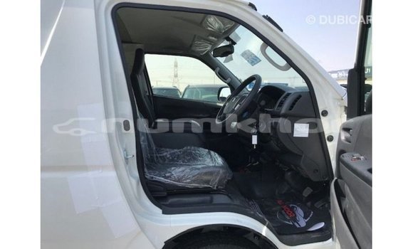 Buy Import Toyota Hiace White Car in Import - Dubai in Bumthang Buy Import Toyota Hiace White Car in Import - Dubai in Bumthang
