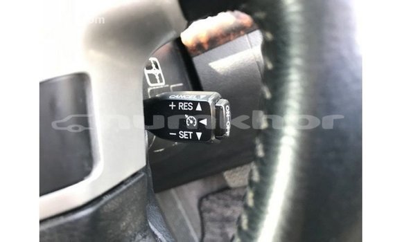 Buy Import Toyota Land Cruiser White Car in Import - Dubai in Bumthang Buy Import Toyota Land Cruiser White Car in Import - Dubai in Bumthang