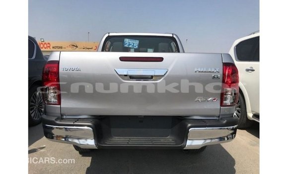 Buy Import Toyota Hilux Other Car in Import - Dubai in Bumthang Buy Import Toyota Hilux Other Car in Import - Dubai in Bumthang