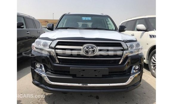 Buy Import Toyota Land Cruiser Black Car in Import - Dubai in Bumthang Buy Import Toyota Land Cruiser Black Car in Import - Dubai in Bumthang