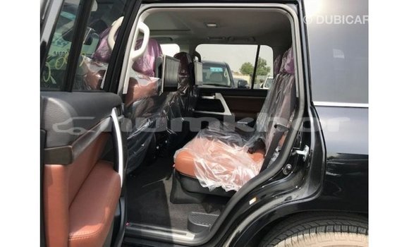 Buy Import Toyota Land Cruiser Black Car in Import - Dubai in Bumthang Buy Import Toyota Land Cruiser Black Car in Import - Dubai in Bumthang