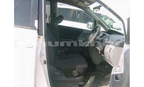 Buy Import Toyota Noah White Car in Import - Dubai in Bumthang Buy Import Toyota Noah White Car in Import - Dubai in Bumthang