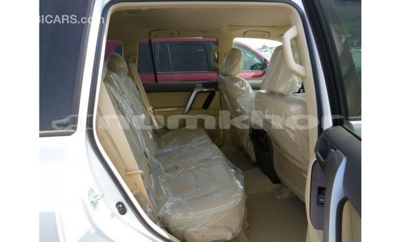 Buy Import Toyota Prado White Car in Import - Dubai in Bumthang Buy Import Toyota Prado White Car in Import - Dubai in Bumthang