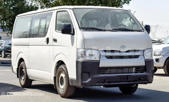 Buy Import Toyota Hiace White Car in Import - Dubai in Bumthang Buy Import Toyota Hiace White Car in Import - Dubai in Bumthang