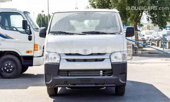 Buy Import Toyota Hiace White Car in Import - Dubai in Bumthang Buy Import Toyota Hiace White Car in Import - Dubai in Bumthang