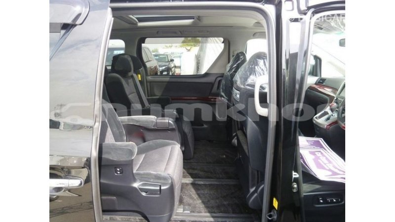 Big with watermark toyota alphard bumthang import dubai 2754