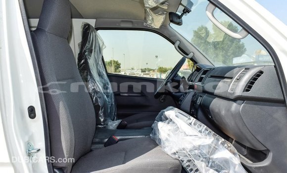 Buy Import Toyota Hiace White Car in Import - Dubai in Bumthang Buy Import Toyota Hiace White Car in Import - Dubai in Bumthang