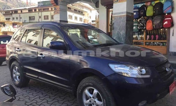 Buy Used Hyundai Santa Fe Blue Car in Thimphu in Timphu