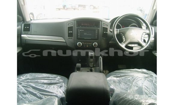 Buy Import Mitsubishi Pajero Black Car in Import - Dubai in Bumthang Buy Import Mitsubishi Pajero Black Car in Import - Dubai in Bumthang