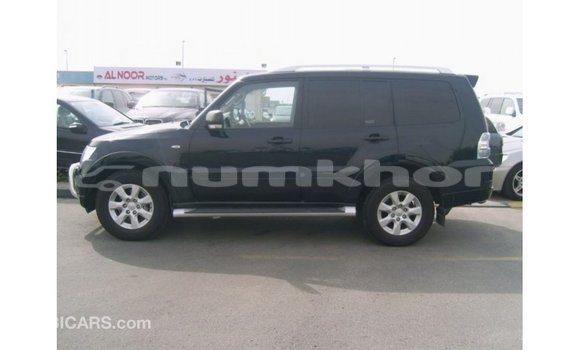 Buy Import Mitsubishi Pajero Black Car in Import - Dubai in Bumthang Buy Import Mitsubishi Pajero Black Car in Import - Dubai in Bumthang