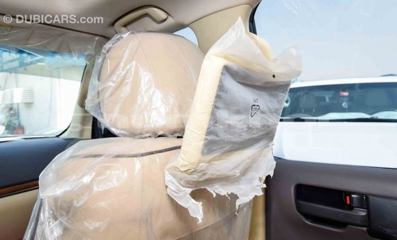 Buy Import Toyota Land Cruiser White Car in Import - Dubai in Bumthang Buy Import Toyota Land Cruiser White Car in Import - Dubai in Bumthang