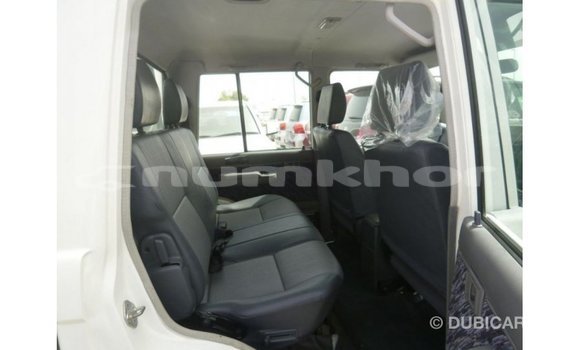 Buy Import Toyota Land Cruiser White Car in Import - Dubai in Bumthang Buy Import Toyota Land Cruiser White Car in Import - Dubai in Bumthang
