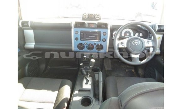 Buy Import Toyota FJ Cruiser Blue Car in Import - Dubai in Bumthang Buy Import Toyota FJ Cruiser Blue Car in Import - Dubai in Bumthang