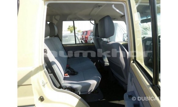 Buy Import Toyota Land Cruiser Beige Car in Import - Dubai in Bumthang Buy Import Toyota Land Cruiser Beige Car in Import - Dubai in Bumthang