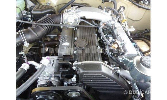 Buy Import Toyota Land Cruiser Beige Car in Import - Dubai in Bumthang Buy Import Toyota Land Cruiser Beige Car in Import - Dubai in Bumthang