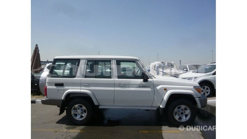 Big with watermark toyota land cruiser bumthang import dubai 2785