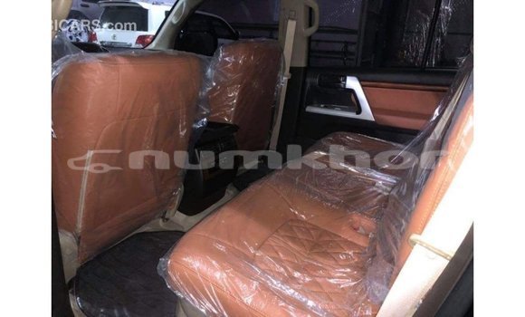 Buy Import Toyota Land Cruiser Black Car in Import - Dubai in Bumthang Buy Import Toyota Land Cruiser Black Car in Import - Dubai in Bumthang