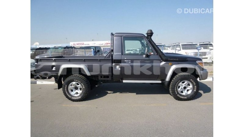 Big with watermark toyota land cruiser bumthang import dubai 2786