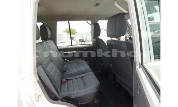 Buy Import Toyota Land Cruiser White Car in Import - Dubai in Bumthang Buy Import Toyota Land Cruiser White Car in Import - Dubai in Bumthang