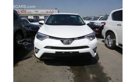 Buy Import Toyota 4Runner White Car in Import - Dubai in Bumthang Buy Import Toyota 4Runner White Car in Import - Dubai in Bumthang